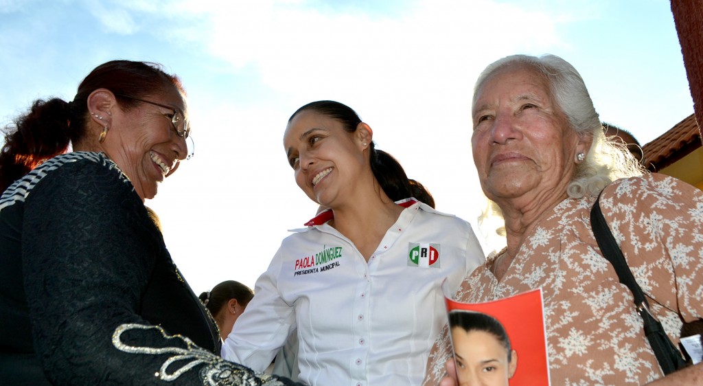 Paola Domínguez impulsará a Santiago Tulantepec