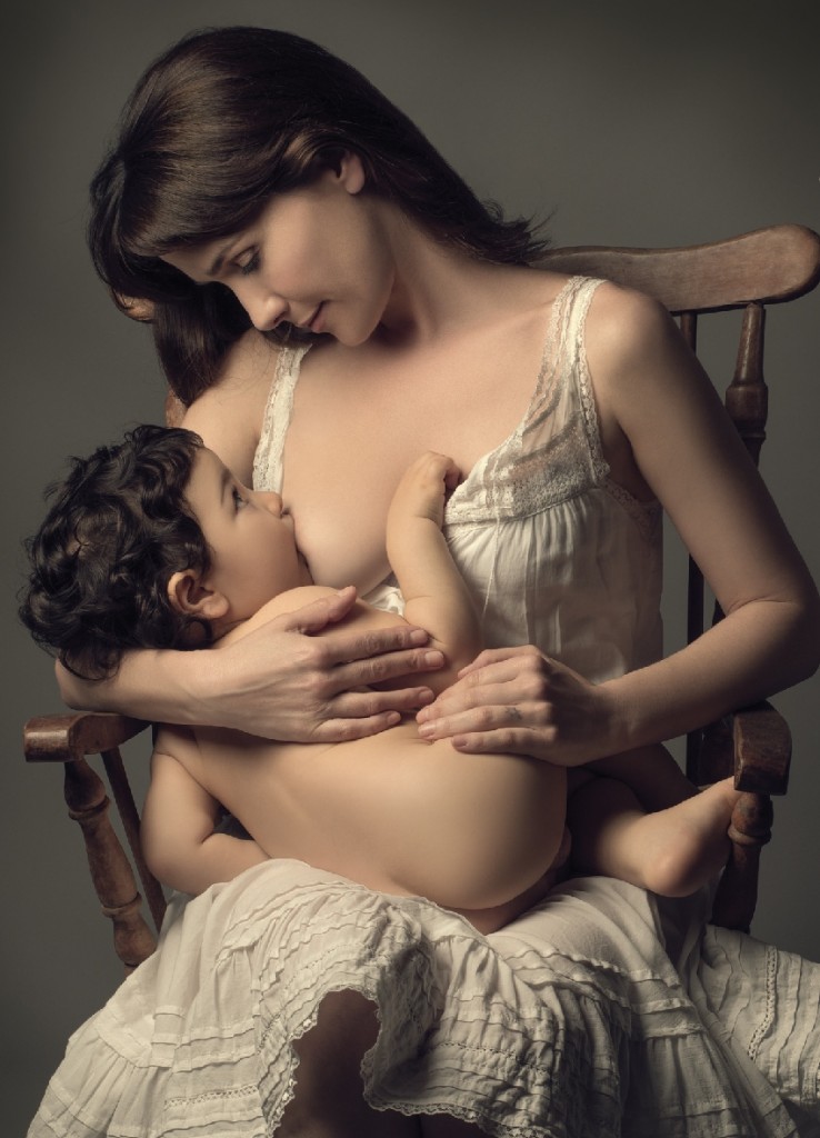 Leche materna contiene elementos nutritivos para el crecimiento y desarrollo del niño