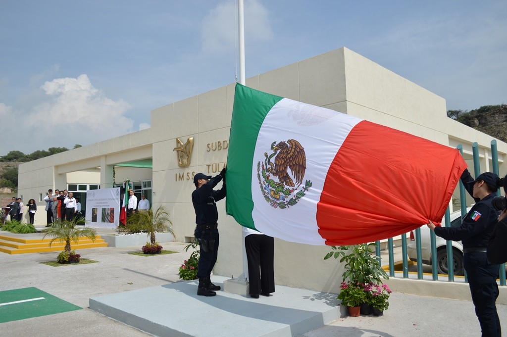 IMSS fomenta respeto por símbolos patrios