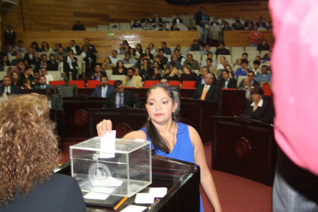 Diputada pide concluir carretera Pachuca-Huejutla