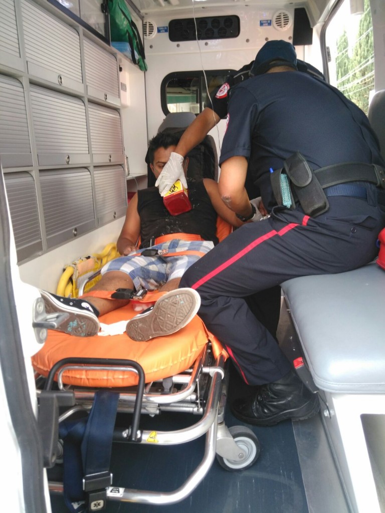 Padre e hijo casi mueren en una cisterna