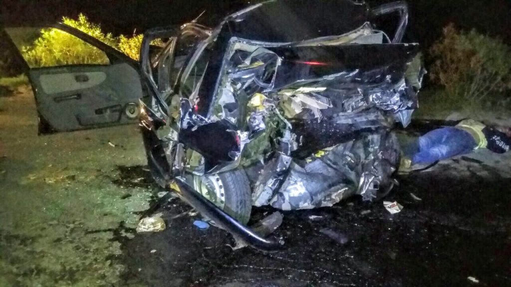 Dos muertos en brutal choque