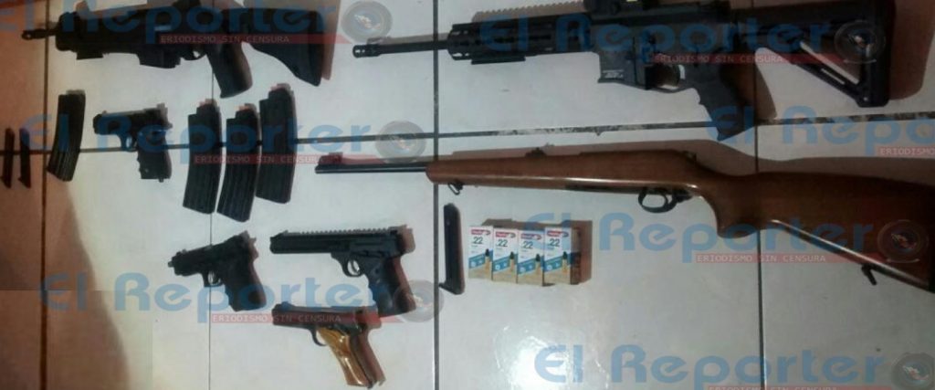 Aseguran cargamento de armas