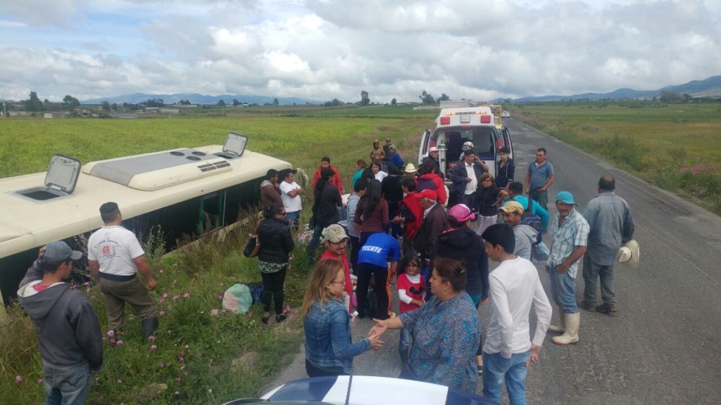 Nueve heridos al accidentarse un autobús