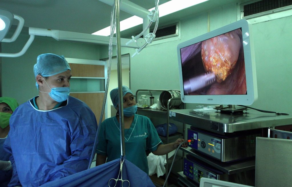 El IMSS aplica cirugía laparoscópica para curar diversas enfermedades