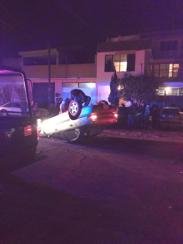 Cuatro heridos en aparatoso choque