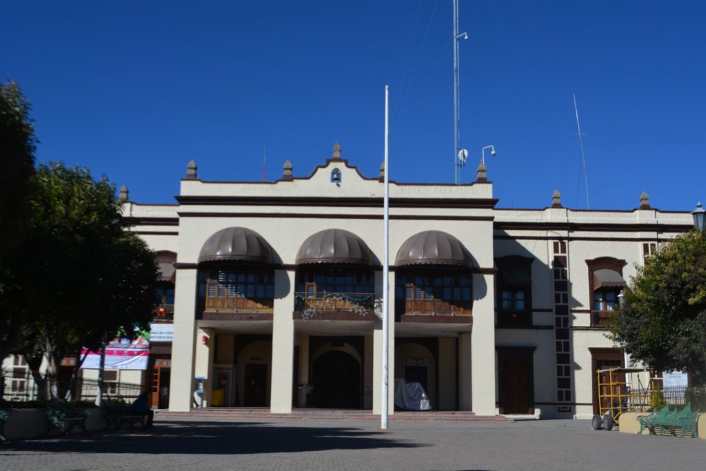 Renuevan primer cuadro de la ciudad