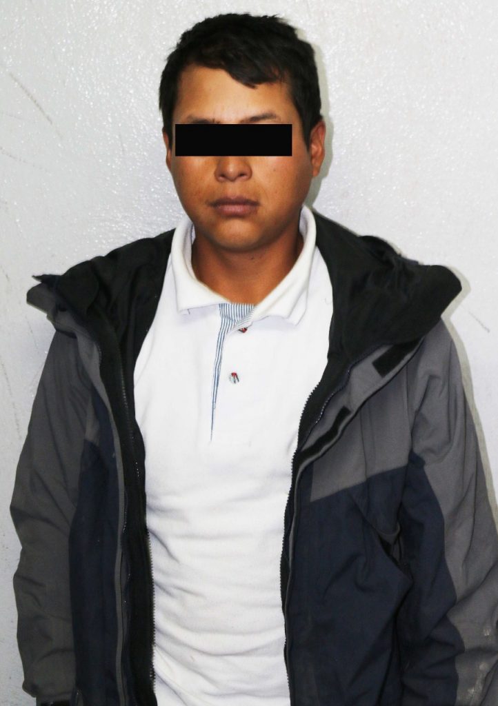 Recuperan vehículo robado y detienen a un sujeto con marihuana