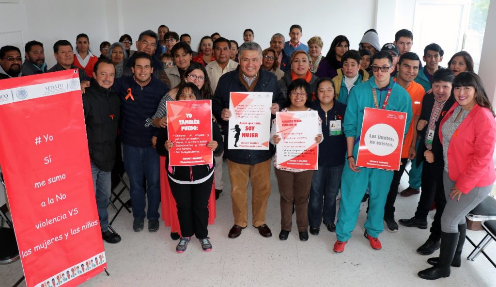 Imparten taller «Los derechos de las mujeres con discapacidad»