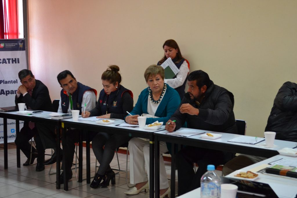 Trabaja para mejorar el desarrollo socioeconómico de los apanenses