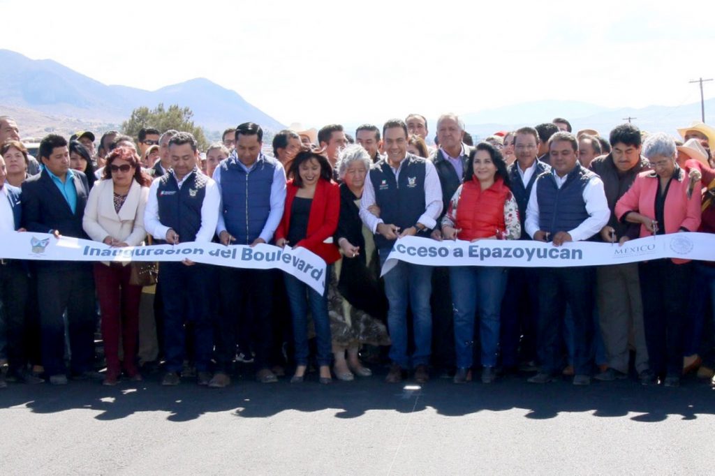 Carretera beneficiará a más de 16 mil habitantes