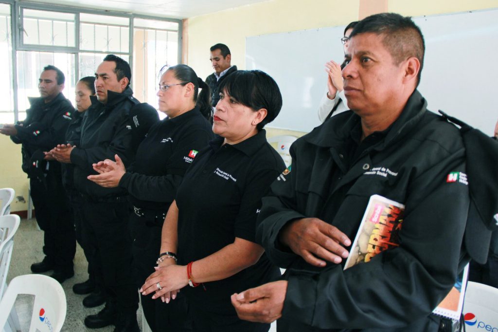 Reciben actualización sobre justicia para adolescentes