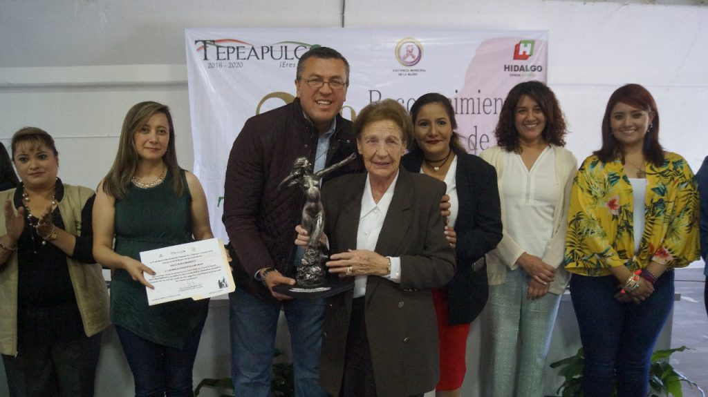 Reconocimiento al Mérito de las Mujeres Tepeapulquenses