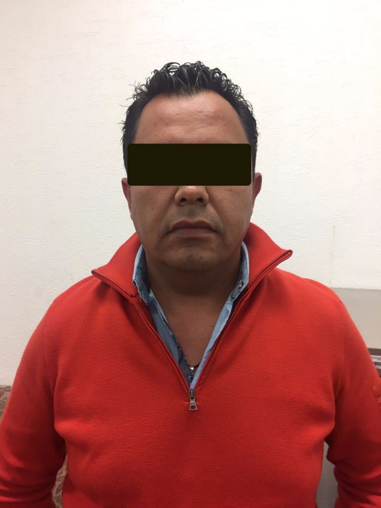 Condenan a servidor público corrupto