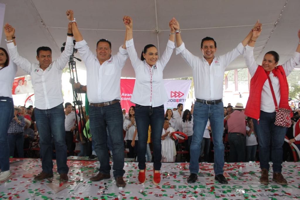 ROBERTO NÚÑEZ Y FELIPE HERNÁNDEZ REALIZAN CIERRE DE CAMPAÑA EN SAN AGUSTÍN TLAXIACA