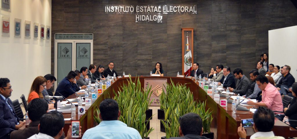 Diputados que llegan de «Panzazo» al Congreso de Hidalgo