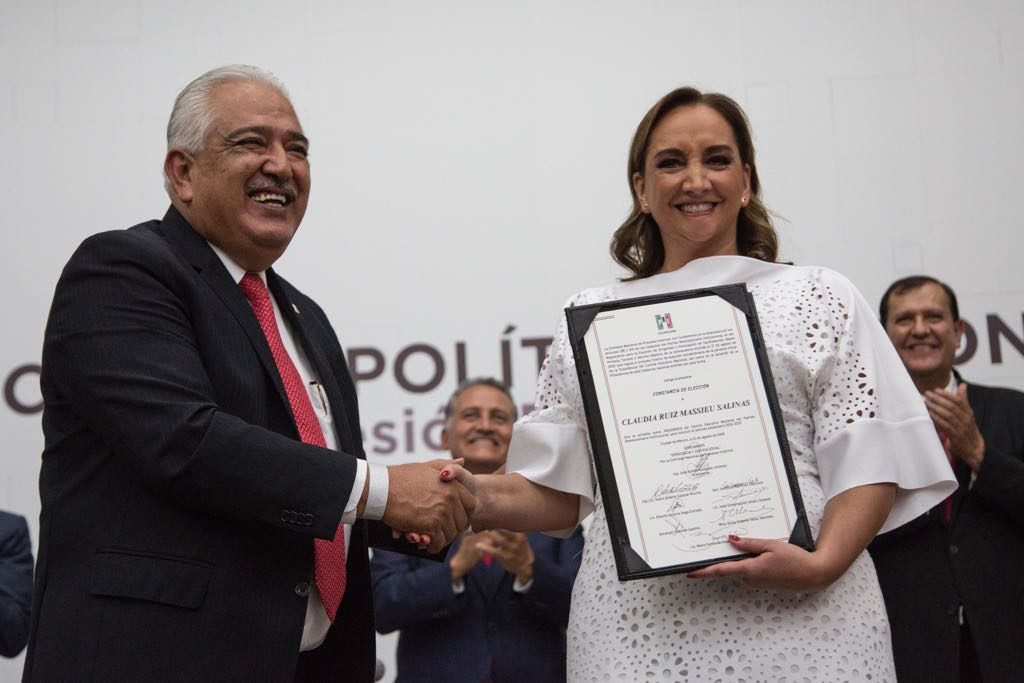 Claudia Ruiz como Presidenta del CEN del PRI