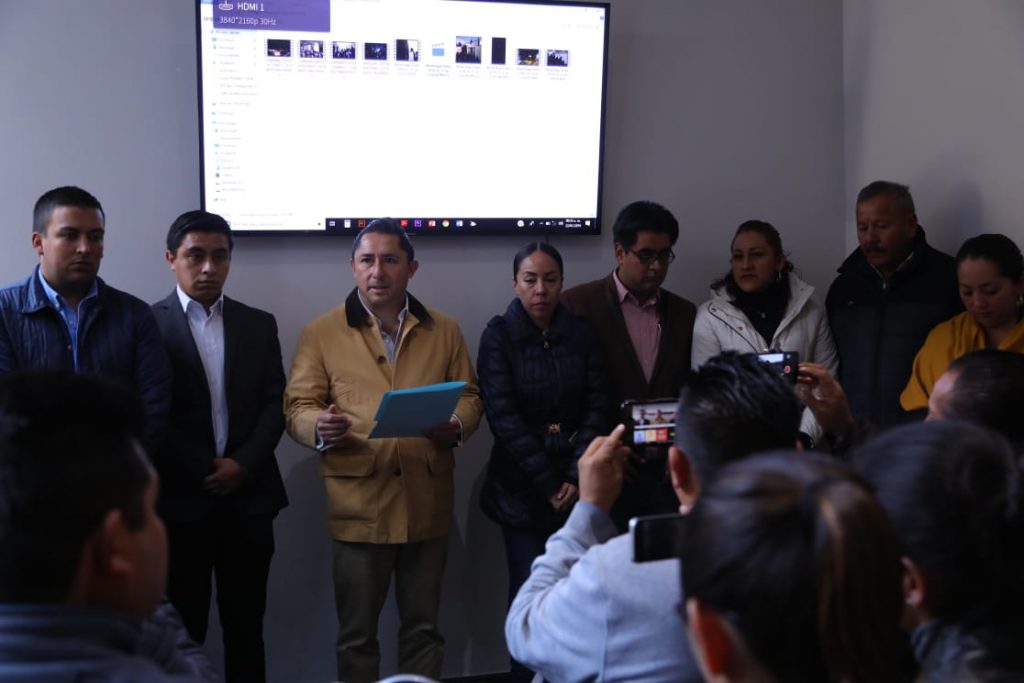 Golpearon a las autoridades municipales