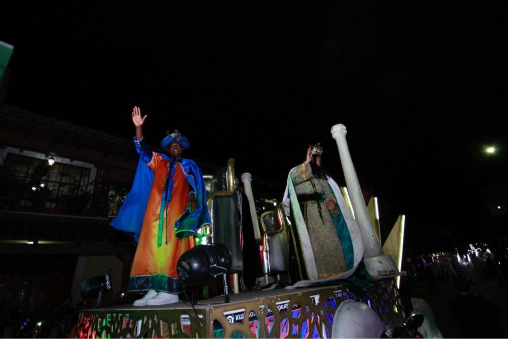 Cabalgata de Reyes Magos llegó a Huejutla