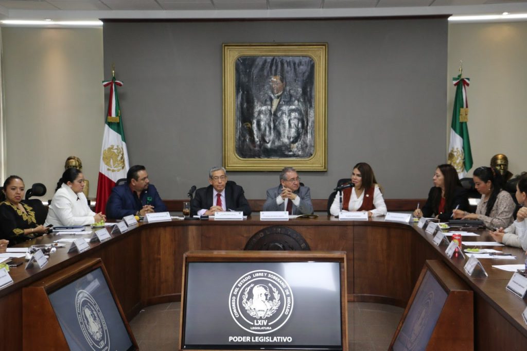Reunión del Secretario de Gobierno y legisladores