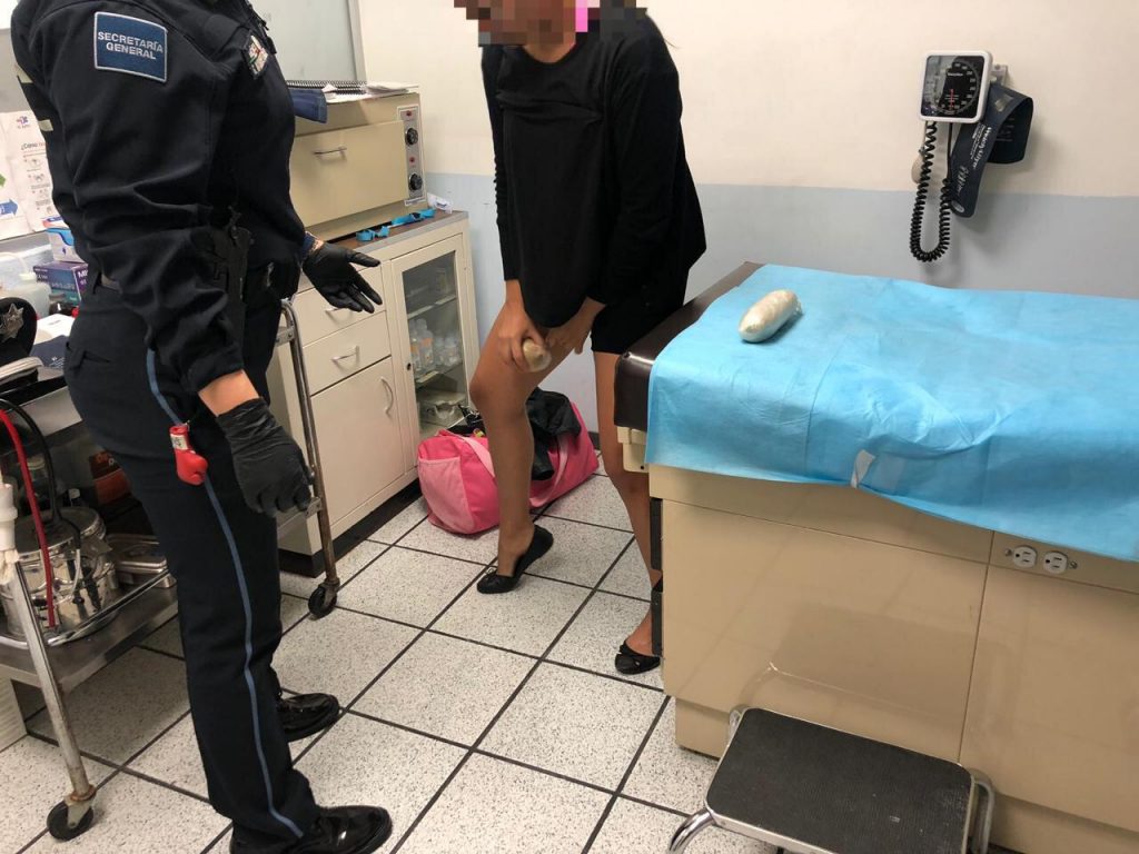 Mujer capturada al transportar narcóticos