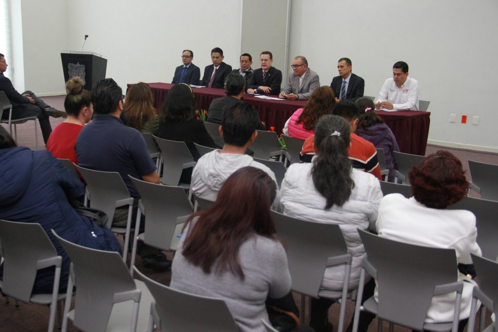 Presentan más de 10 mil aspirantes examen para ingresar a la UAEH