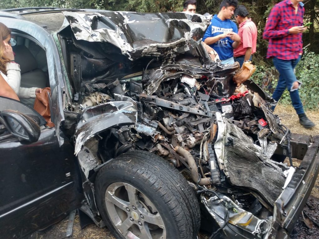 Brutal encontronazo carretero