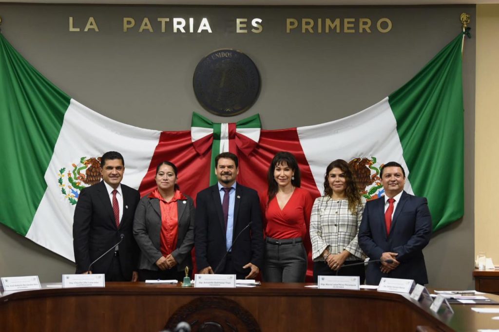 Informe del grupo legislativo del PRI