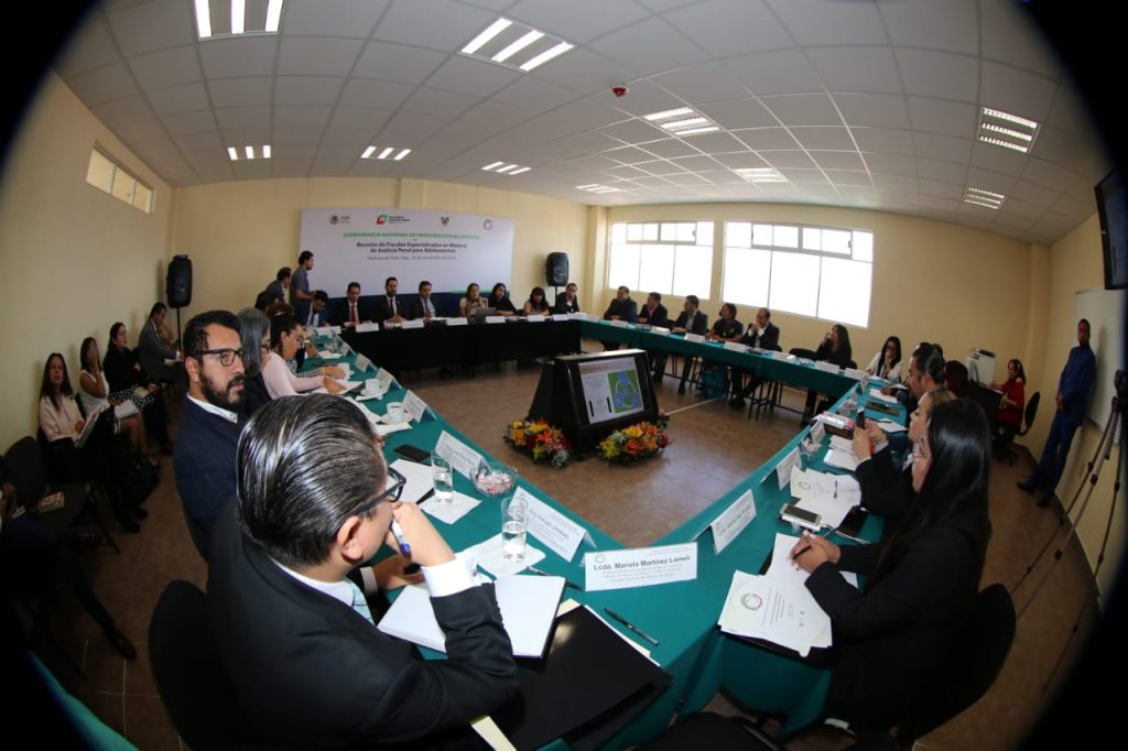 Grupo especializado en justicia para adolescentes