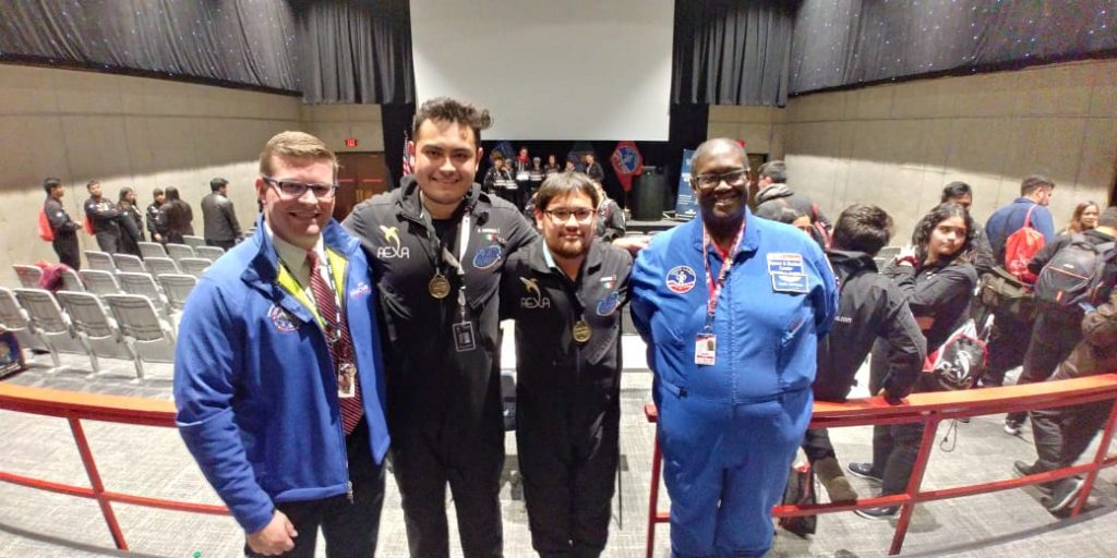 Hidalguenses ganaron primer lugar en la NASA