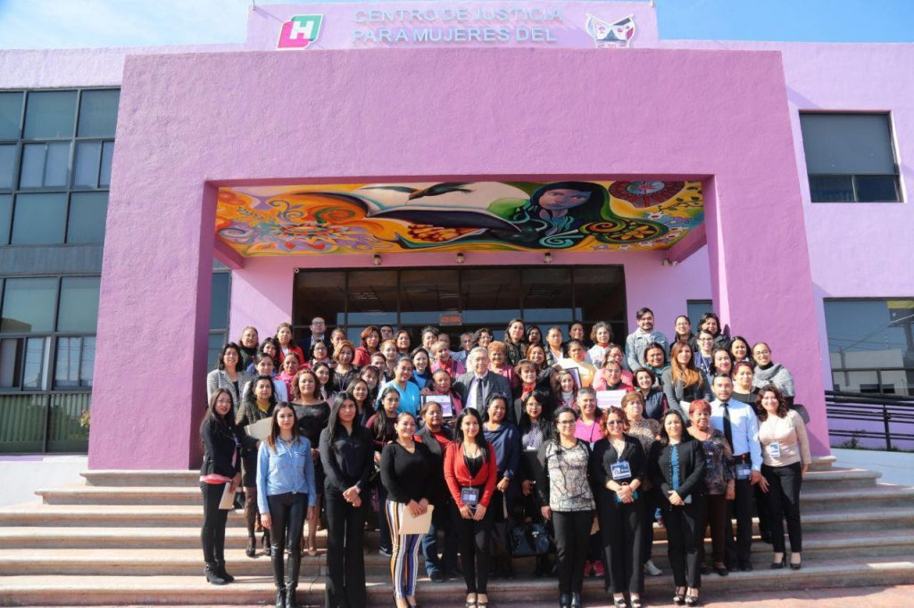 «Fortaleciendo la participación económica de las mujeres»