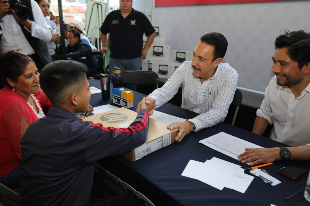 Omar Fayad atendió a más de 41 mil hidalguense