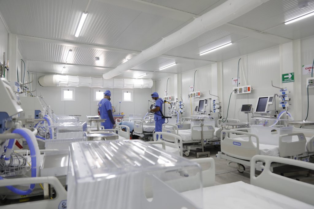 Construcción relámpago de un hospital