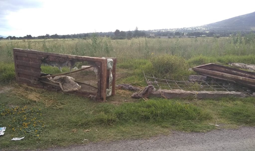 Ataúdes usados en la vía pública