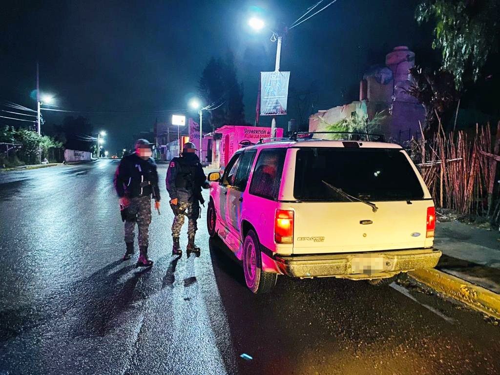 Cinco detenidos con droga, hidrocarburo y vehículos