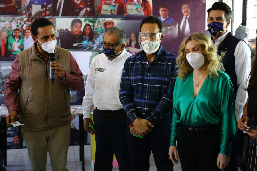 Educación es el camino a la transformación: Omar Fayad