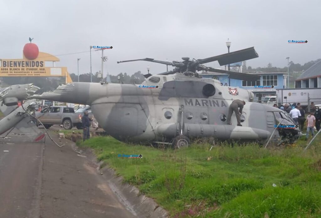 Cayó un helicóptero de la Marina