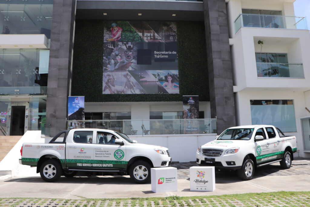 Unidades vehiculares donadas a Servicios al Turista Ángeles Verdes
