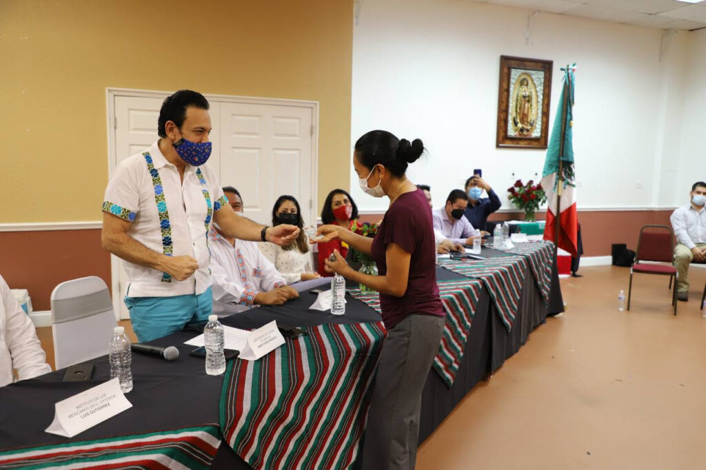 Omar Fayad se reunió con migrantes en USA