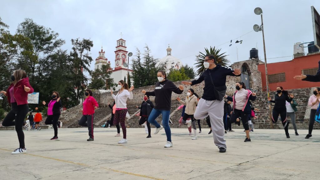 Imparten clases gratuitas de zumba