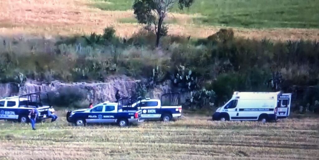 Hombre se arrojó desde lo alto de la barranca