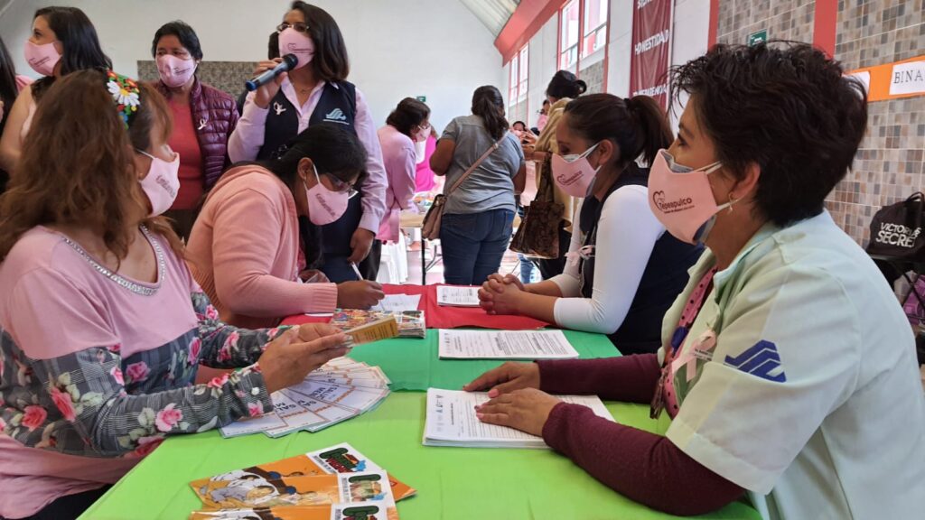 Reconoce a las mujeres que luchan diariamente contra el cancer