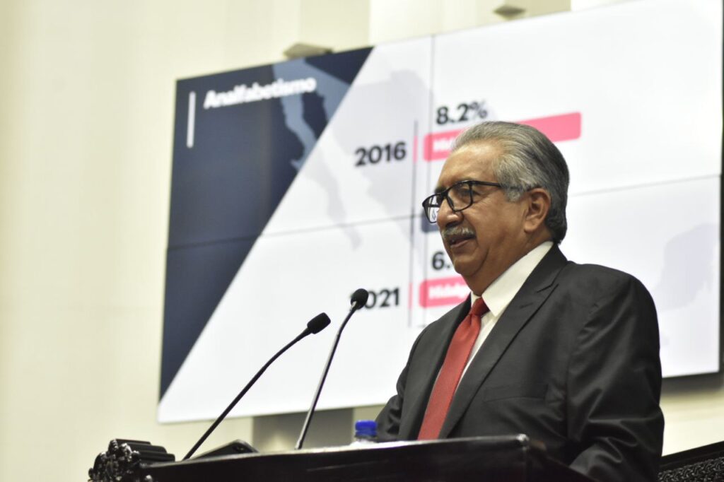 Atilano Rodríguez comparecio ante los diputados locales