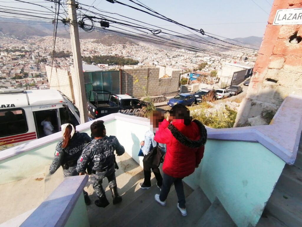 Policía Estatal rescata a mujer víctima de violencia