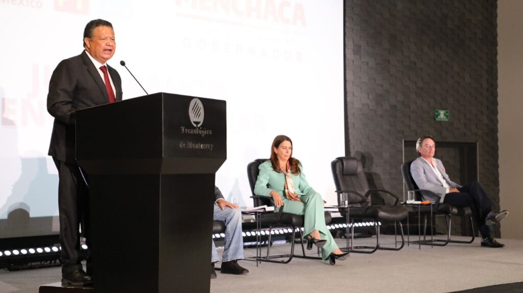 “Sin educación, no hay transformación”, afirma Julio Menchaca en foro del Tec de Monterrey