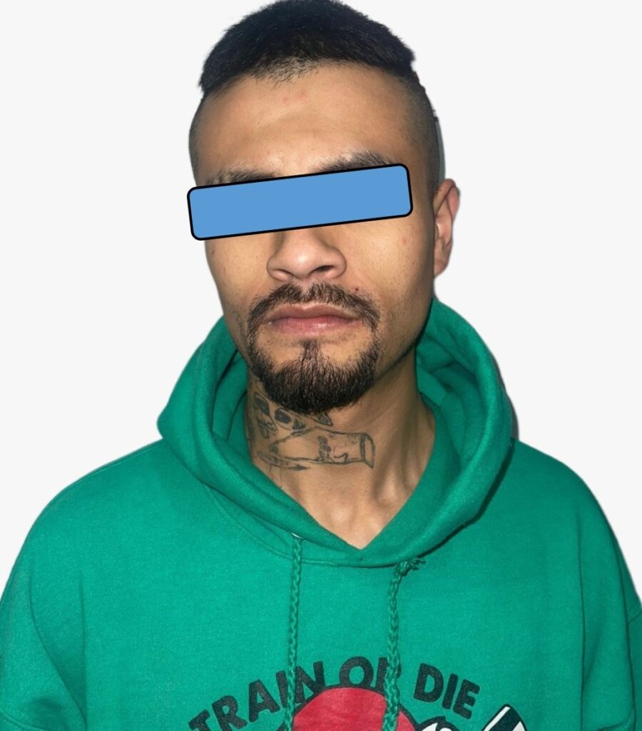 Capturado con bolsas que al parecer contienen marihuana