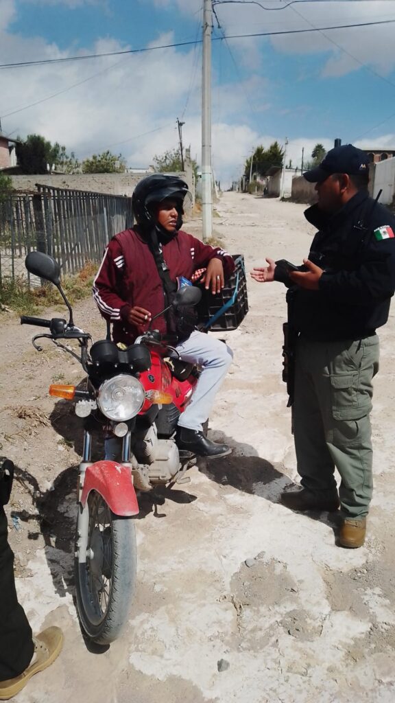 Seguridad Municipal realiza acercamiento con la población