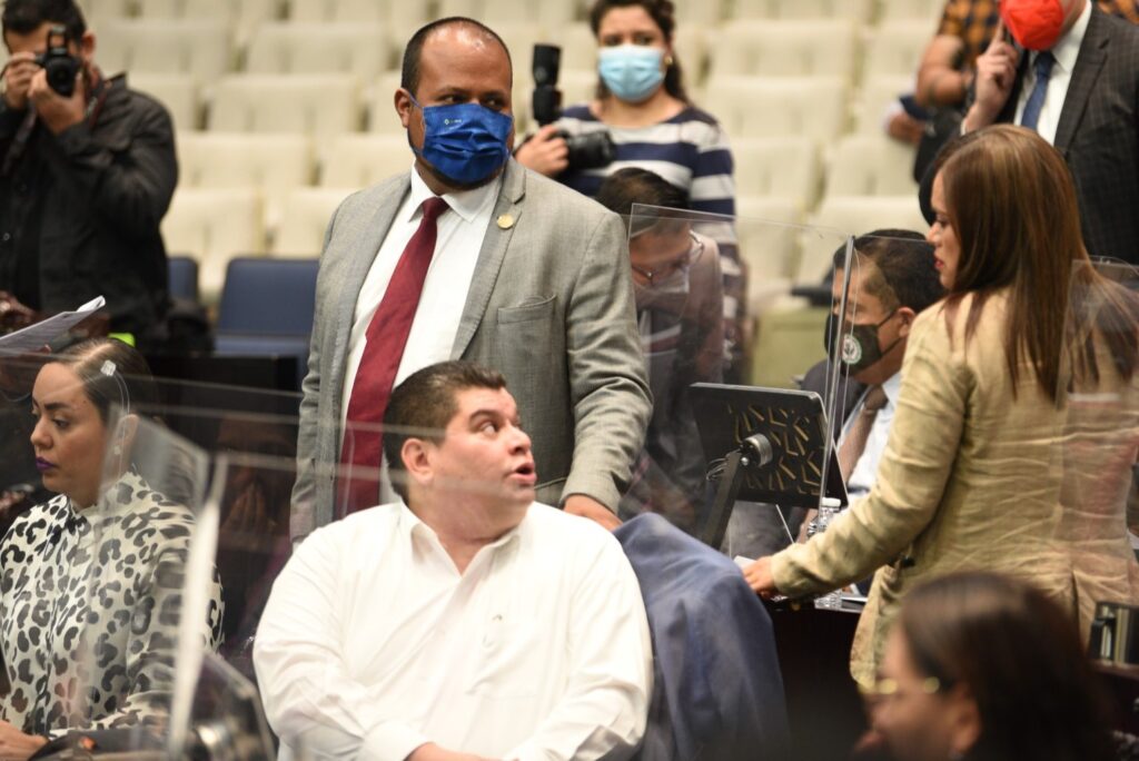 Legisladores trabajan para combatir la pornografía infantil