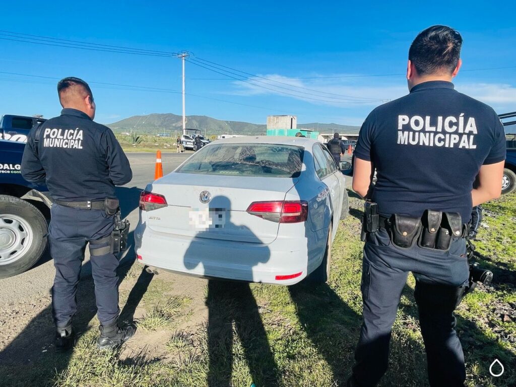 Recuperan vehículo con reporte de robo