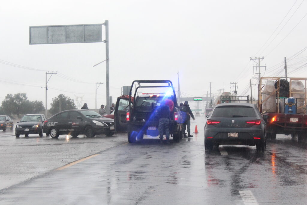 Hallado muerto sobre la carpeta asfáltica